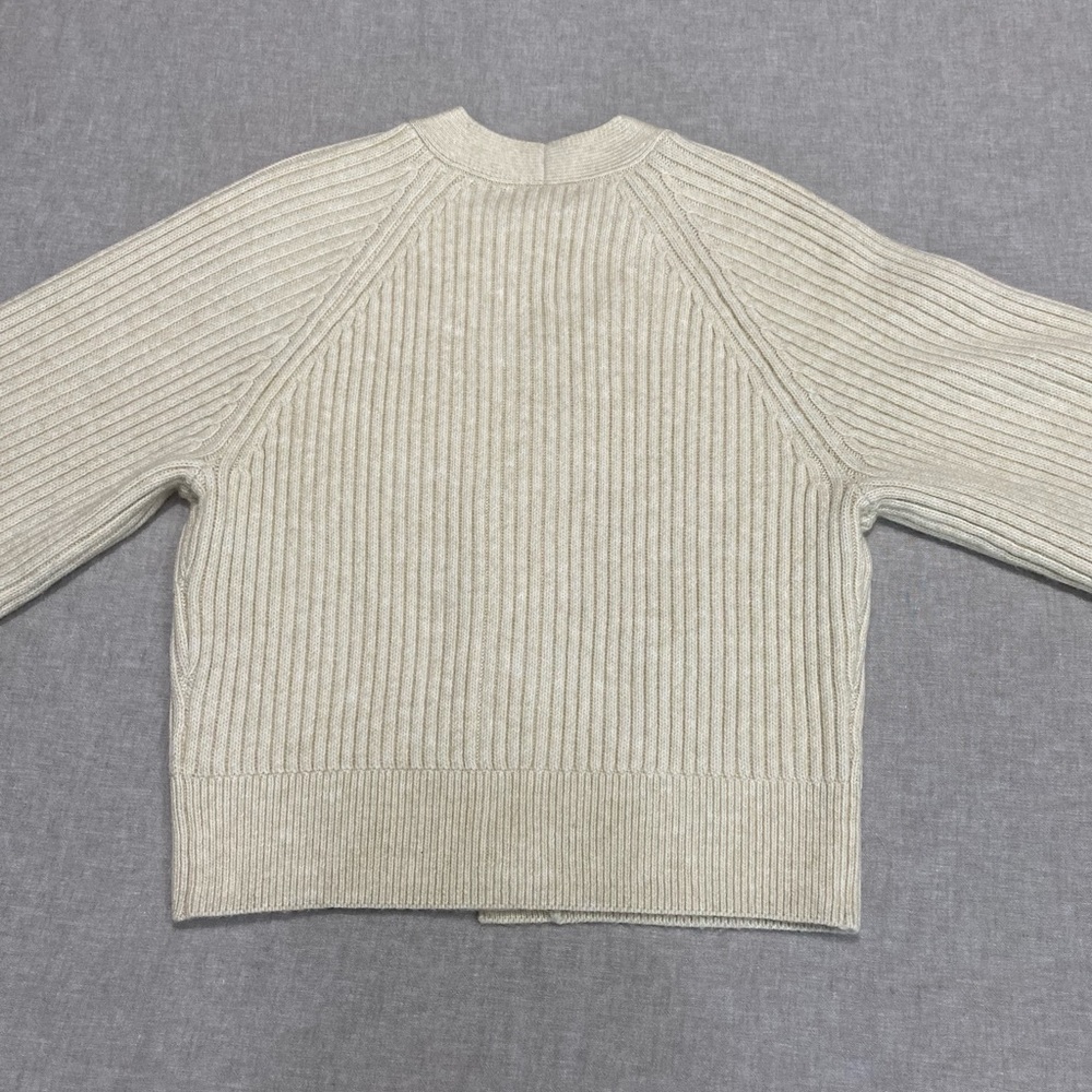 H&M, Women's knit cardigan, long sleeves, Size S Beige - Picture 6 of 12